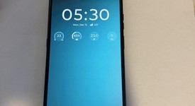 Good
													Motorola Razr Ultra (2025) - Unlocked, PANTONE Scarab, 1 TB, 16 GB, photo 2 of 5