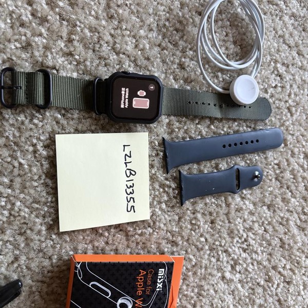 Apple Watch SE 2nd Gen 44mm - Unlocked, Midnight, A2727 - Cellular, Aluminum