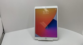Good
													Apple iPad Air 3rd Gen - Wi-Fi, Silver, 64 GB, photo 2 of 10