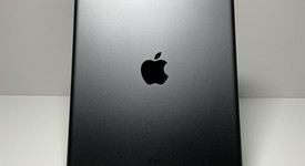 Mint
													Apple iPad 9th Gen - Unlocked, Gray, 256 GB, A2603, photo 6 of 6