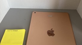 Fair
													Apple iPad 6th Gen - Wi-Fi, Gold, 128 GB, A1893, photo 3 of 5