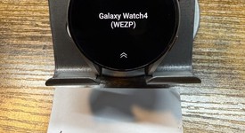 Good
													Samsung Galaxy Watch4 - Unlocked, Gold, 40mm, photo 6 of 6