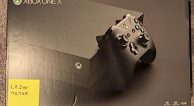 Mint
													Xbox One X (2017) - Black, Standard, photo 1 of 9
