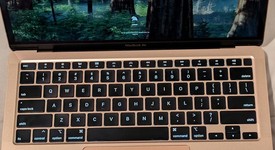 Good
													MacBook Air 2020 - 13" - I3, Gold, 256 GB, 8 GB, photo 2 of 10