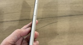 Good
													Apple iPhone SE 3rd Gen 2022 - Unlocked, Starlight, 64 GB, A2595, photo 2 of 6