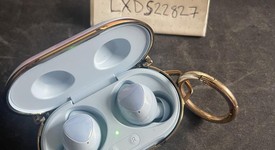 Used
													Samsung Galaxy Buds Plus - Purple, SM-R175, BTS Edition, photo 2 of 2