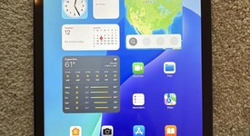 Mint
													Apple iPad Air 5th Gen - Unlocked, Gray, 256 GB, A2589, photo 1 of 11