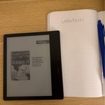 Mint Amazon Kindle Oasis 10th Gen - 8 GB, Gray, WiFi Only