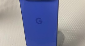 Good
													Google Pixel 10 - Unlocked, Indigo, 128 GB, GLBW0, photo 4 of 5