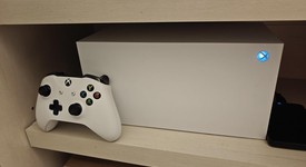 Good
													Xbox Series X (2020) - Robot White, 1 TB, All-Digital, photo 3 of 21