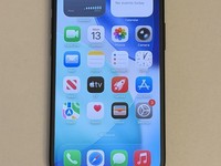Apple iPhone 16