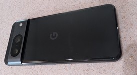 Good
													Google Pixel 8 - AT&T, Obsidian, 128 GB, 8 GB, GKWS6, mmWave 5G, photo 3 of 6