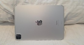 Mint
													Apple iPad Pro 11" 4th Gen 2022 - Unlocked, Silver, 128 GB, photo 5 of 10