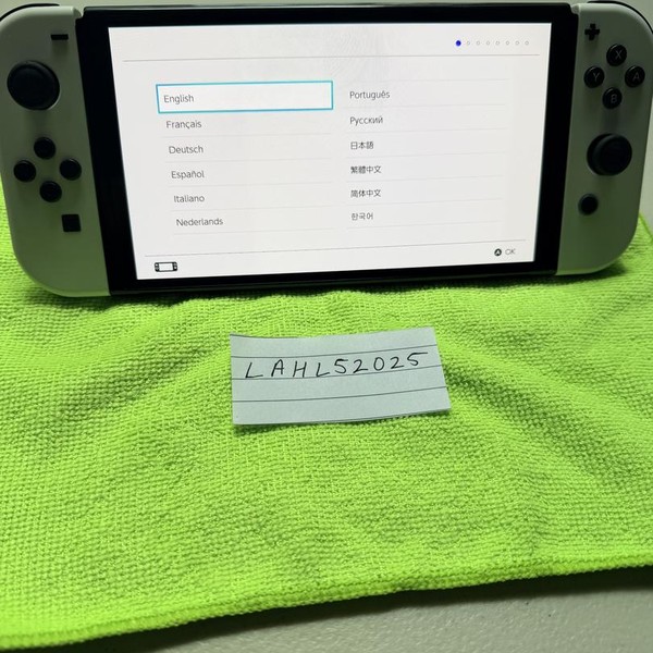 Nintendo Switch - OLED - 64 GB, White