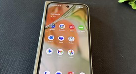 Good
													Google Pixel 9 Pro Fold - Unlocked, Porcelain, 512 GB, GGH2X, photo 6 of 6