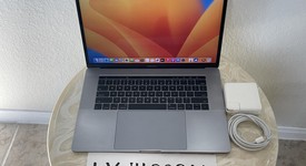 Good
													MacBook Pro 2017 (With Touch Bar) - 15" - I7, Gray, 512 GB, 16 GB, photo 1 of 11