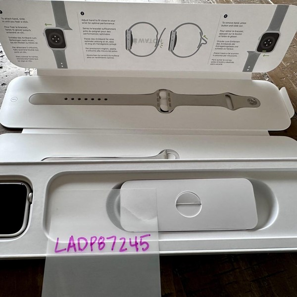 Apple Watch Series 7 41mm - Starlight, A2473 - GPS, Aluminum
