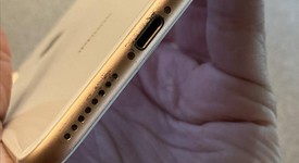 Good
													Apple iPhone 8 Plus - Sprint, Gold, 64 GB, A1864, photo 3 of 6