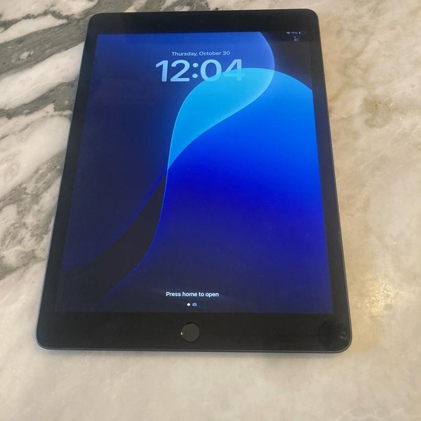 Apple iPad 9th Gen - Unlocked, 64 GB, Gray, A2603