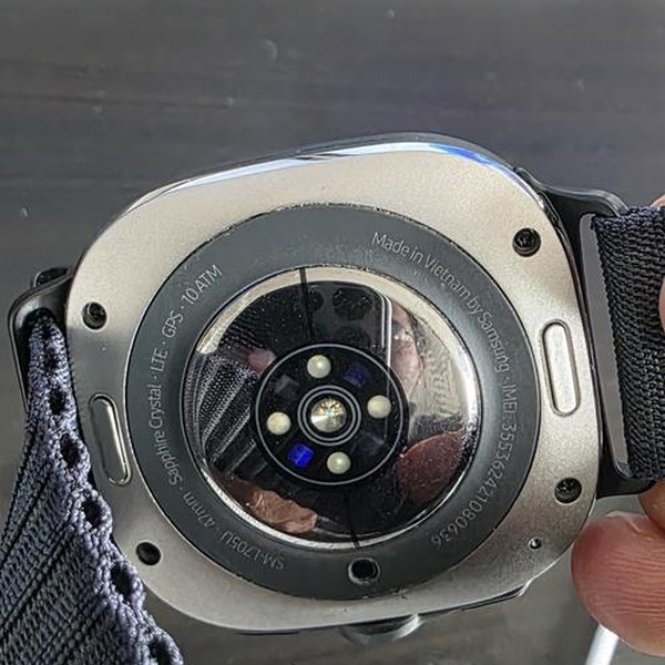 Samsung Galaxy Watch Ultra (2025) - Unlocked, Titanium Silver, SM-L705, 47mm