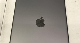 Mint
													Apple iPad Air - Wi-Fi, Gray, 16 GB, photo 3 of 7