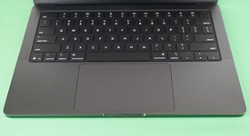 Mint
													MacBook Pro 2025 - 14" - Apple M5, Space Black, 512 GB, 16 GB, photo 4 of 15