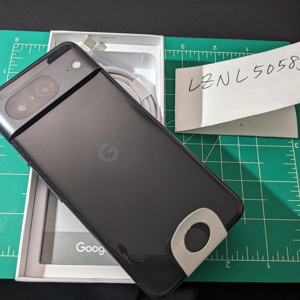 Google Pixel 8 - Unlocked, 128 GB, Obsidian, 8 GB, G9BQD, Sub-6 5G