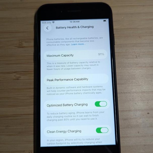 Apple iPhone SE 3rd Gen 2022 - Unlocked, 64 GB, Midnight, A2595