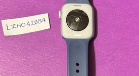 Good
													Apple Watch SE 2nd Gen 40mm - Silver, A2722 - GPS, Aluminum, photo 6 of 6