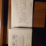 New Apple AirPods Pro - MagSafe Case