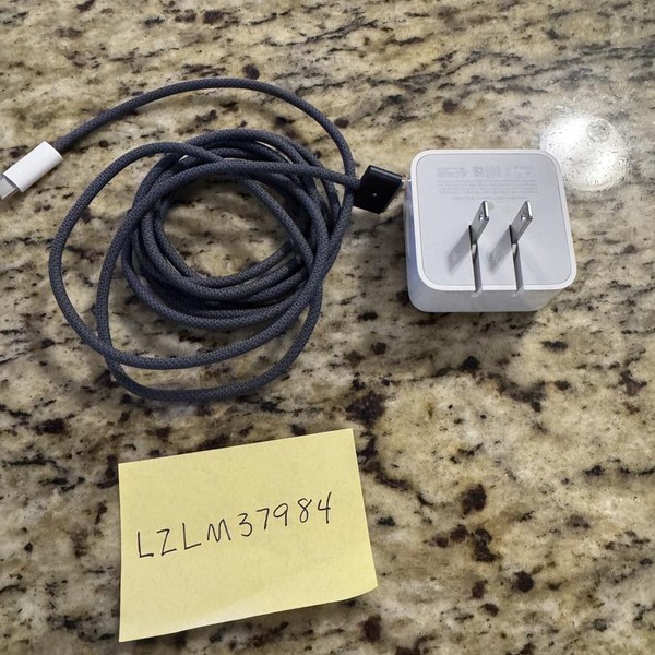 MacBook Air 2025 (M4) - 13 inch - 512 GB, Midnight, 24 GB, Apple M4