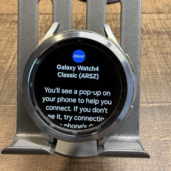 Samsung Galaxy Watch4 Classic - Wi-Fi, Silver, 46mm