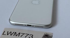 Good
													Apple iPhone 11 - Unlocked, White, 64 GB, A2111, photo 5 of 8