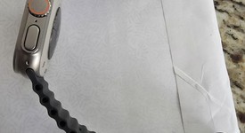 Good
													Apple Watch Ultra 49mm - Unlocked, Titanium, A2622, photo 3 of 16