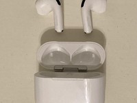 Apple AirPods 4th Gen