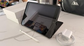 Good
													Apple iPad 9th Gen - Wi-Fi, Gray, 64 GB, A2602, photo 1 of 12