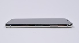 Good
													Apple iPhone Xs - Unlocked, Silver, 64 GB, A1920, photo 5 of 8
