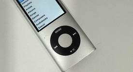 Mint
													Apple iPod Nano 4th Gen - Silver, 16 GB, photo 2 of 4