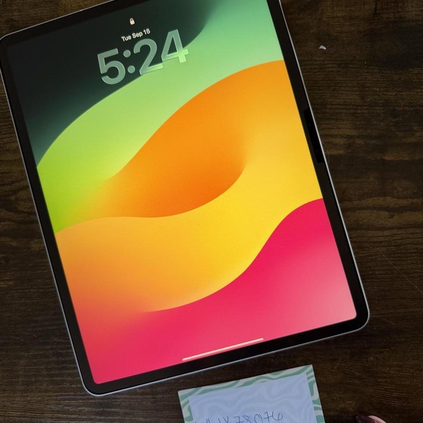 Apple iPad Air 13 inch (M3) 2025 - Unlocked, 128 GB, Gray