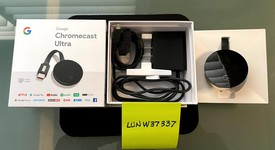 Mint
													Google Chromecast Ultra, photo 1 of 4