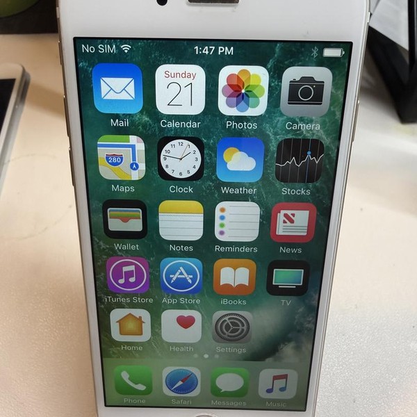 Apple iPhone 6 - Unlocked, 64 GB, Gold, A1549