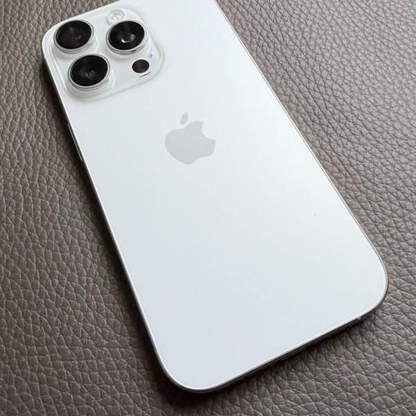 Apple iPhone 16 Pro - Unlocked, 1 TB, White, A3083