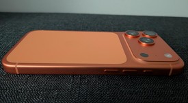 Mint
													Apple iPhone 17 Pro - Unlocked, Cosmic Orange, 256 GB, A3256, photo 5 of 13