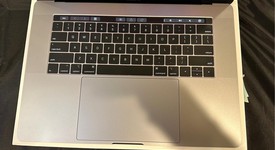Good
													MacBook Pro 2018 (With Touch Bar) - 15" - I7, Gray, 512 GB, 16 GB, photo 4 of 11