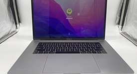 Fair
													MacBook Pro 2016 (With Touch Bar) - 15" - Gray, 512 GB, 16 GB, photo 1 of 5