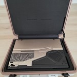 Mint Asus ROG Flow Z13-KJP - 1 TB, Black & Gold, 128 GB, AMD Ryzen Ai Max+ Plus 395