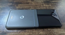 Good
													Motorola Razr (2024) - Unlocked, Gray, 256 GB, 8 GB, photo 2 of 4