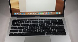 Good
													MacBook Air 2018 - 13" - I5, Silver, 256 GB, 8 GB, photo 1 of 11