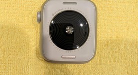 Good
													Apple Watch SE 2nd Gen 40mm - Starlight, A2722 - GPS, Aluminum, photo 3 of 7