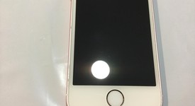 Good
													Apple iPhone SE 1st Gen 2016 - AT&T, Rose Gold, 32 GB, A1662, photo 3 of 10